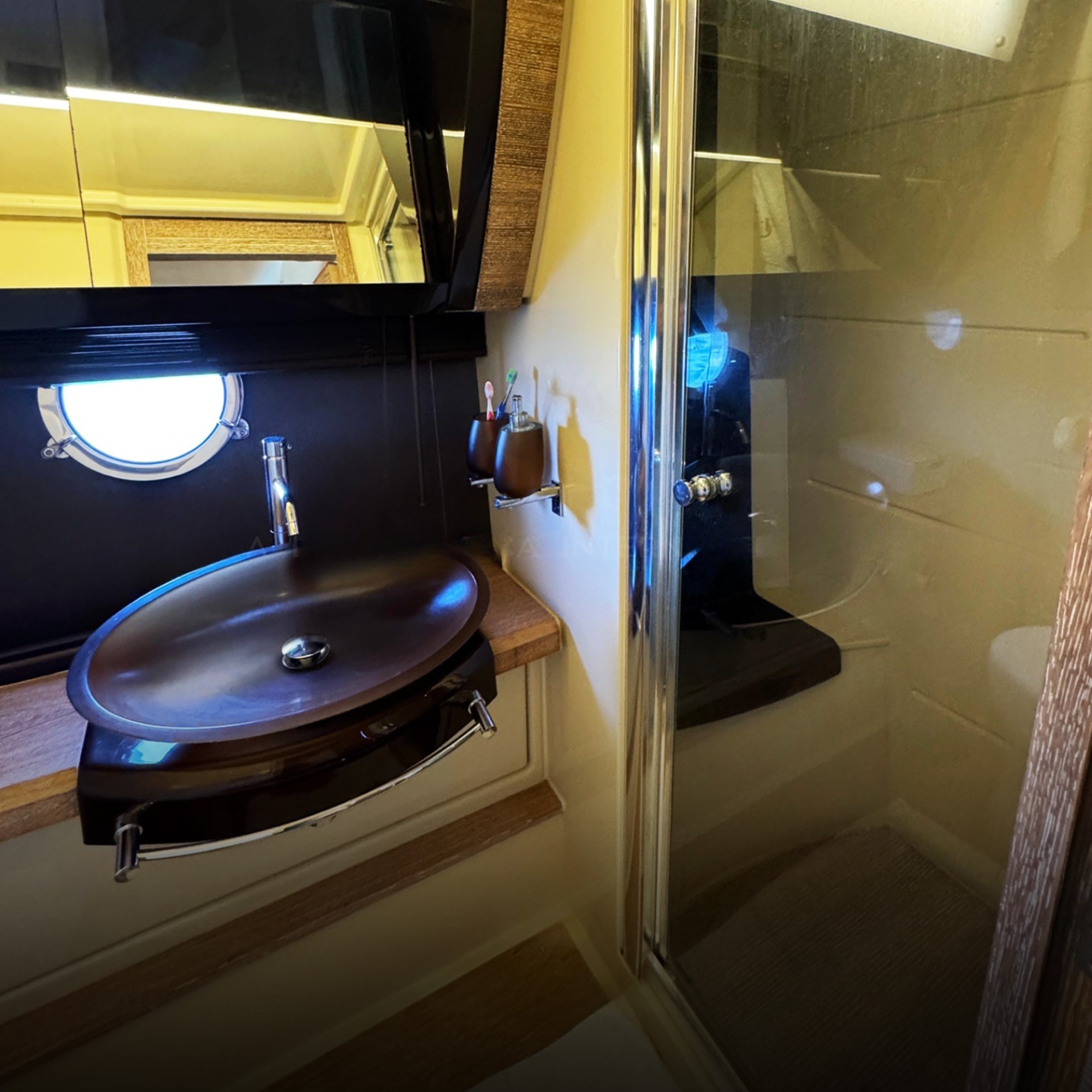 AZIMUT 53 FLY 2011 - Imagem 15