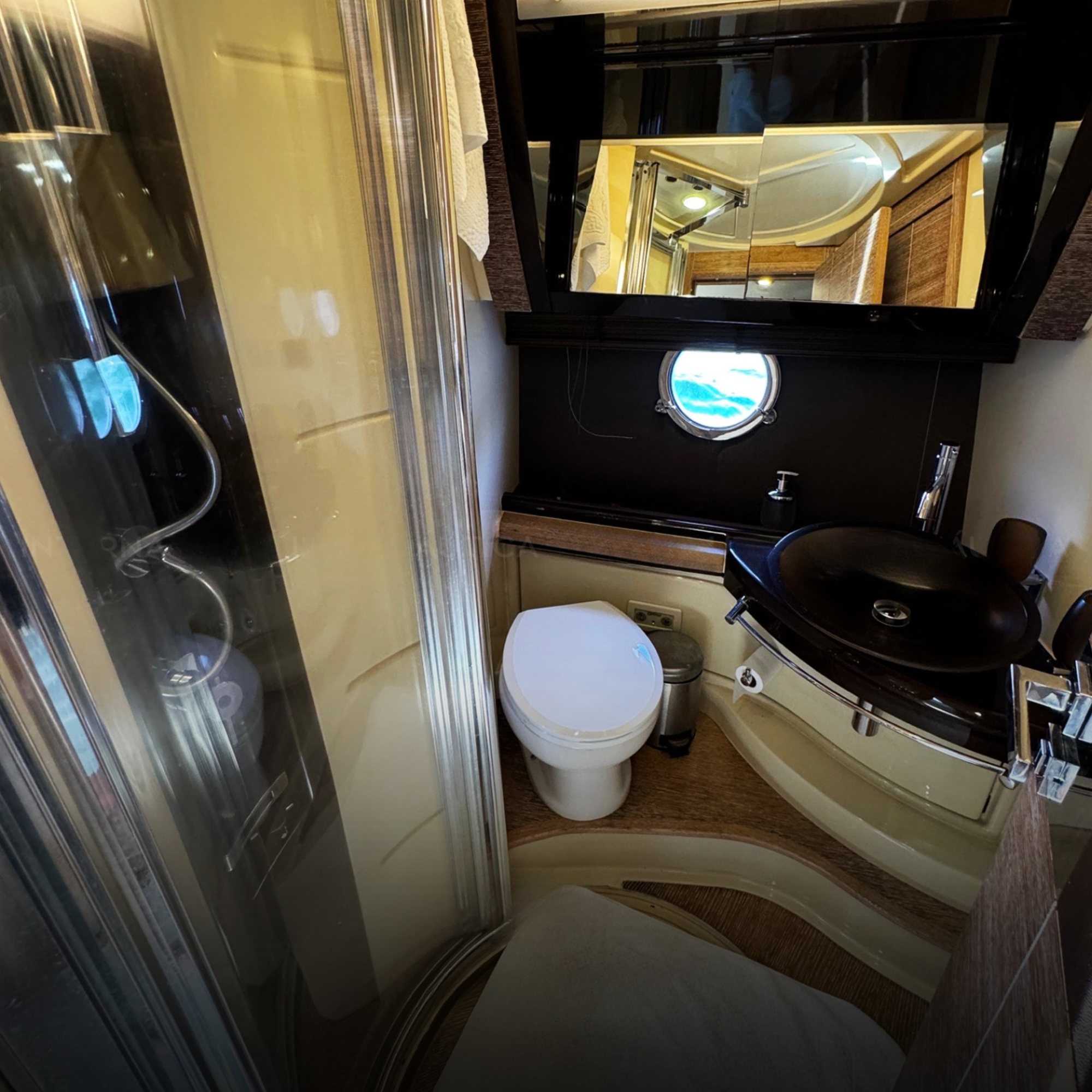 AZIMUT 53 FLY 2011 - Imagem 16