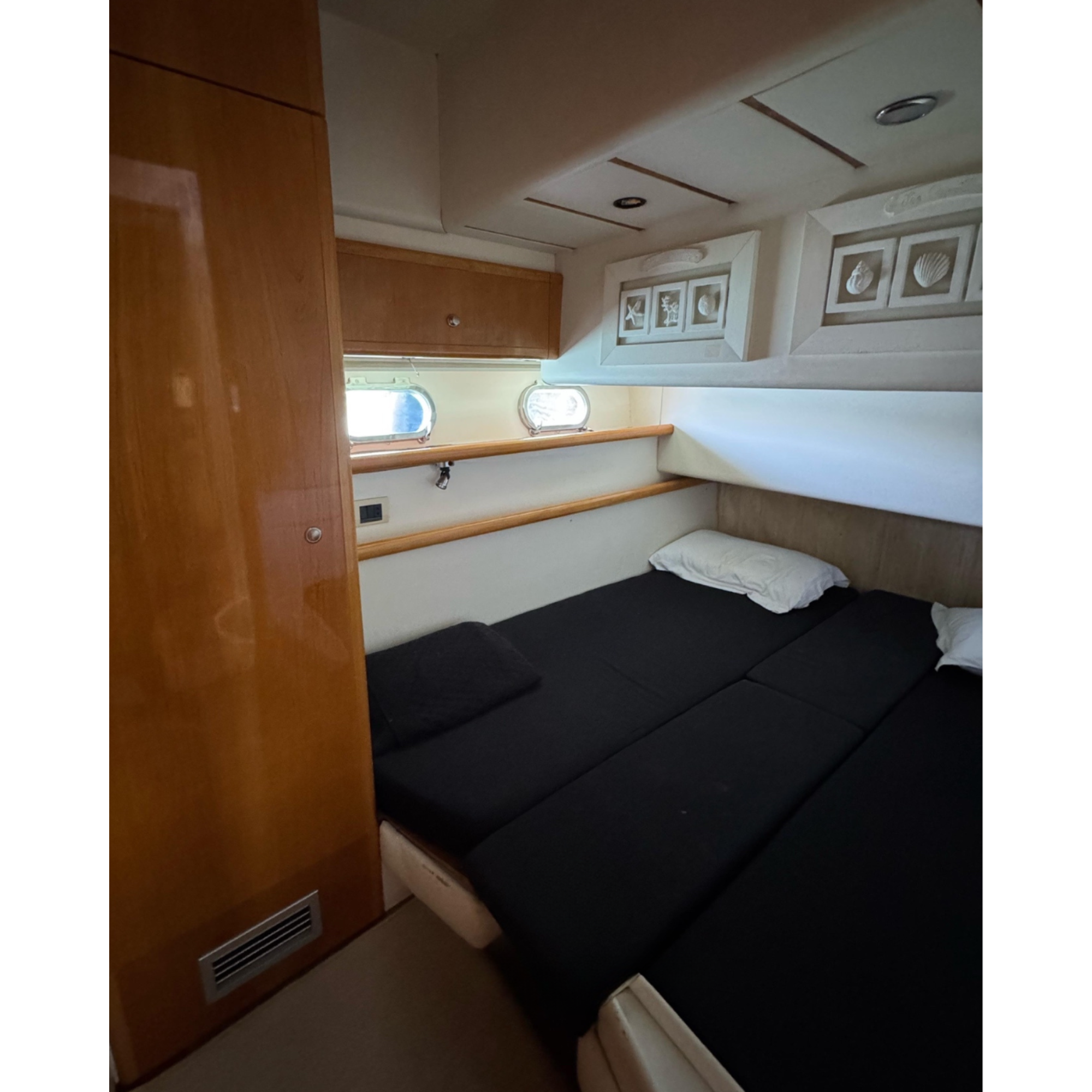FERRETTI 55 FLY 2000 - Imagem 13