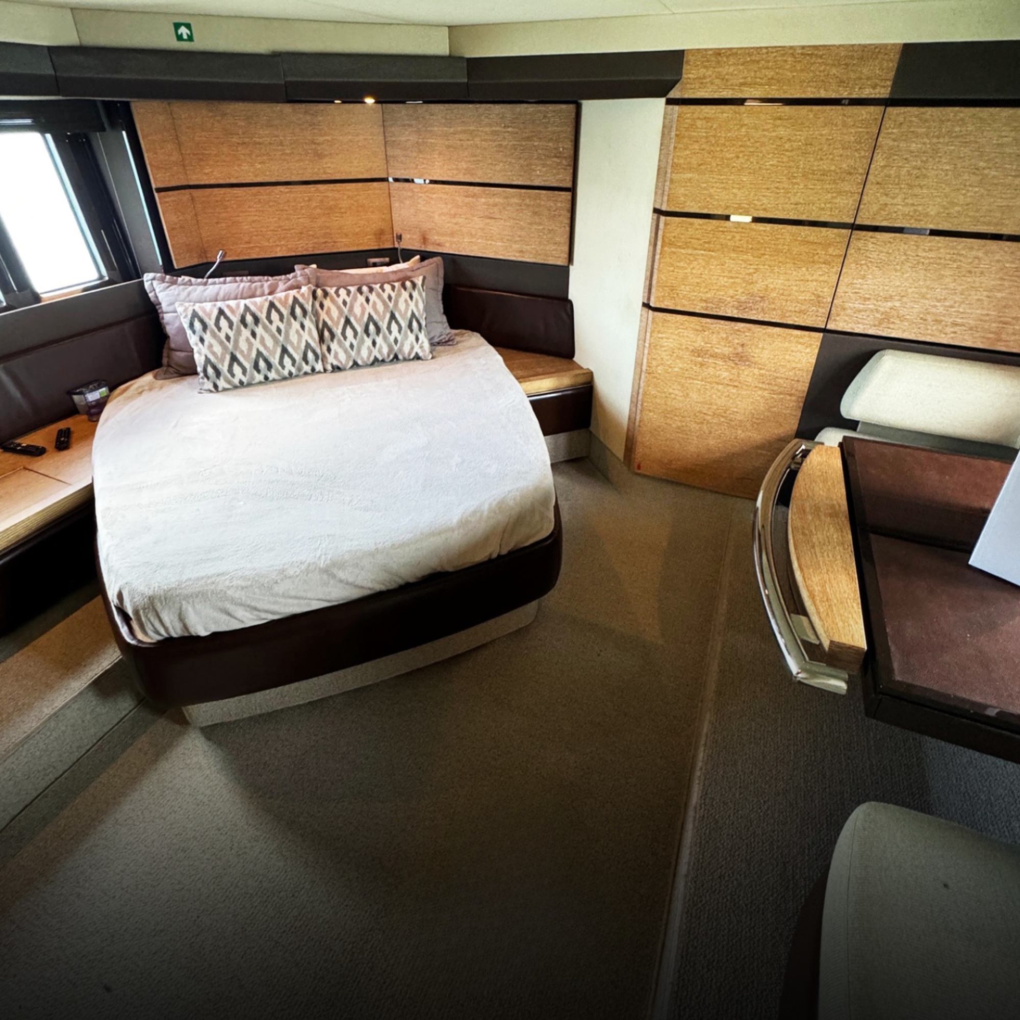 AZIMUT 53 FLY 2011 - Imagem 4