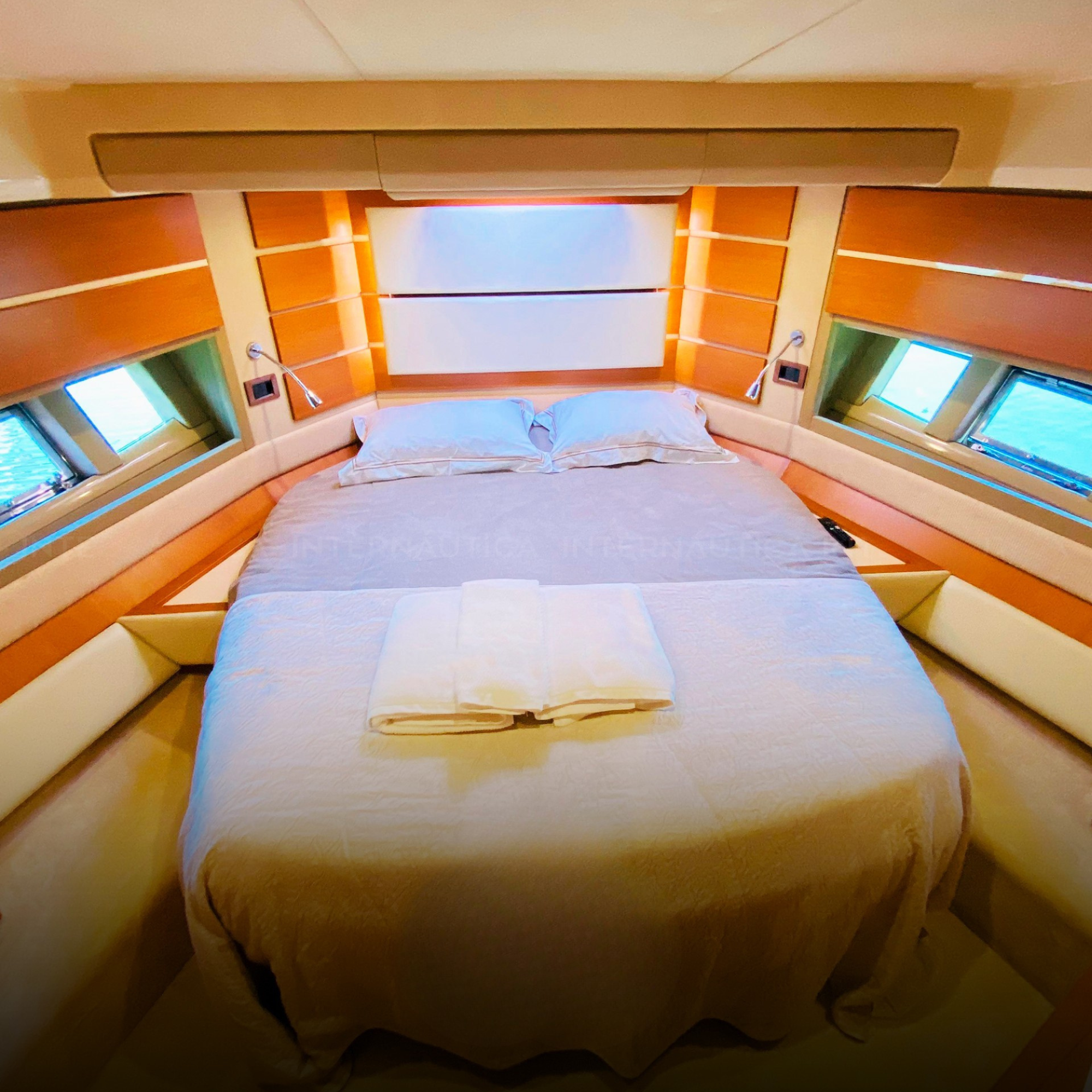 AZIMUT 60 2014 - Imagem 10