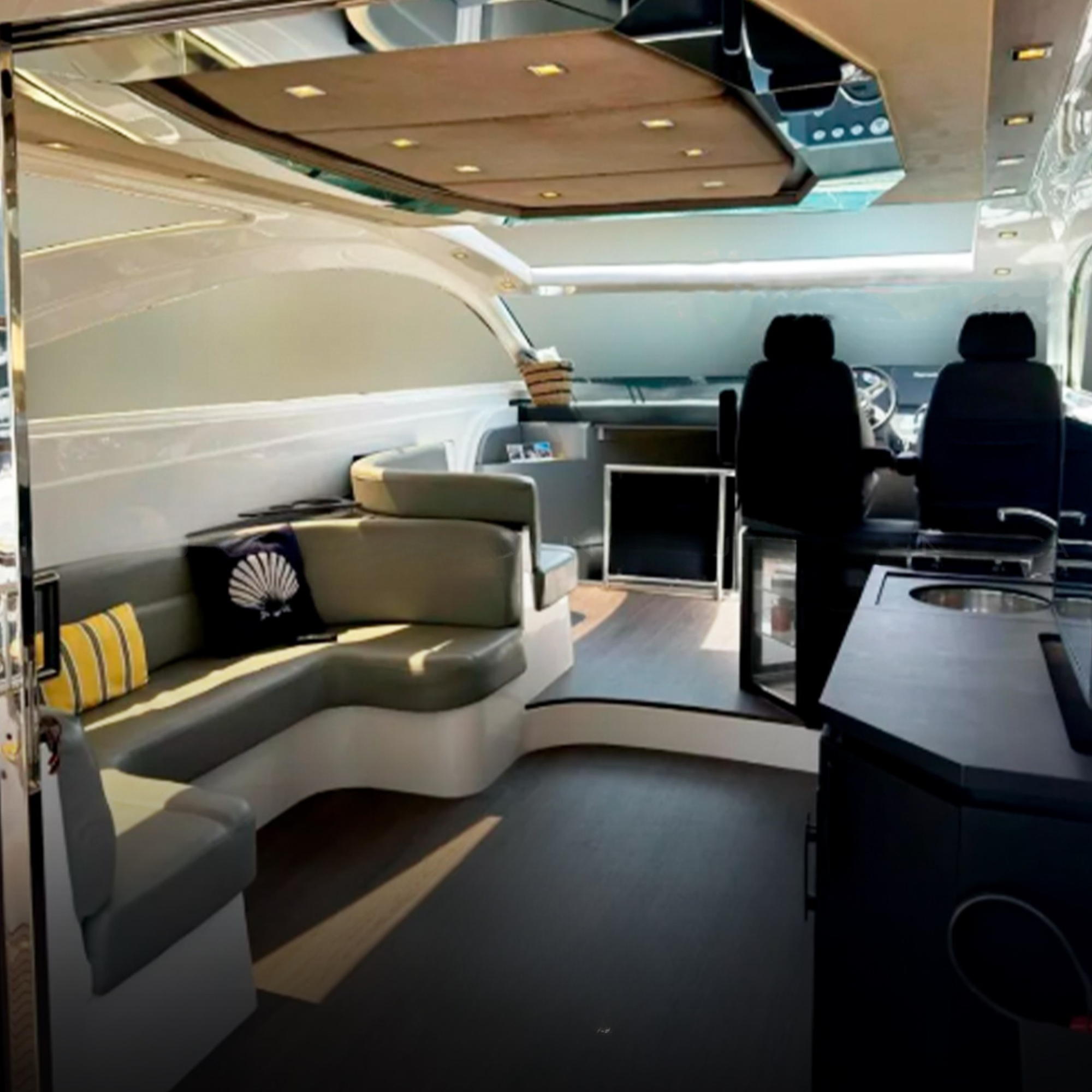 CIMITARRA 56 SUNDECK 2016 - Imagem 5