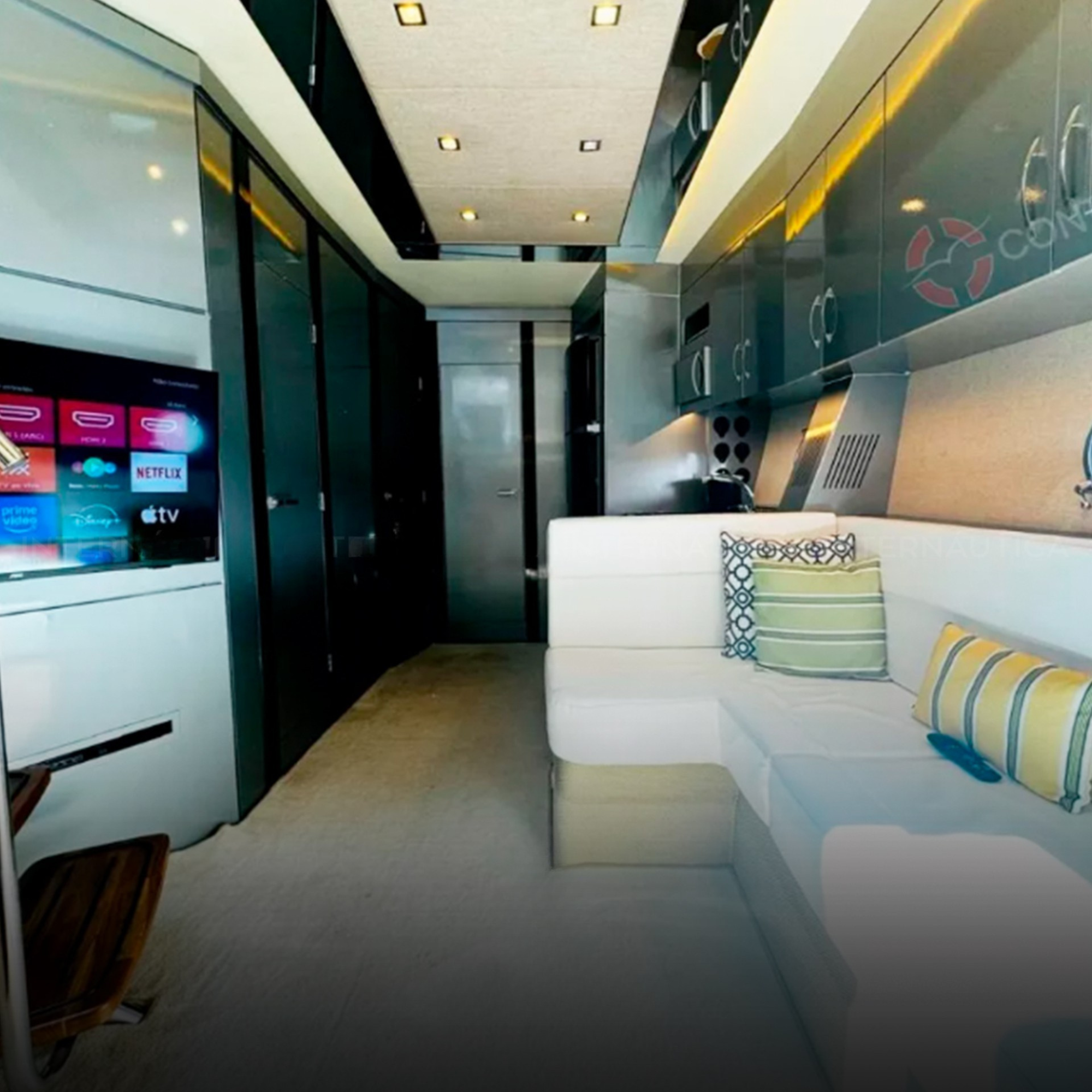 CIMITARRA 56 SUNDECK 2016 - Imagem 6