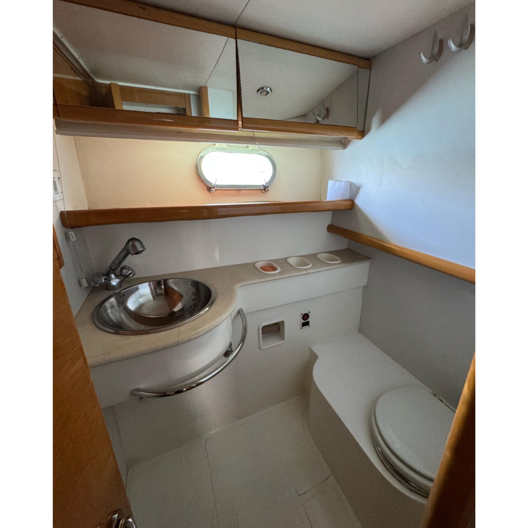 FERRETTI 55 FLY 2000 - Imagem 9