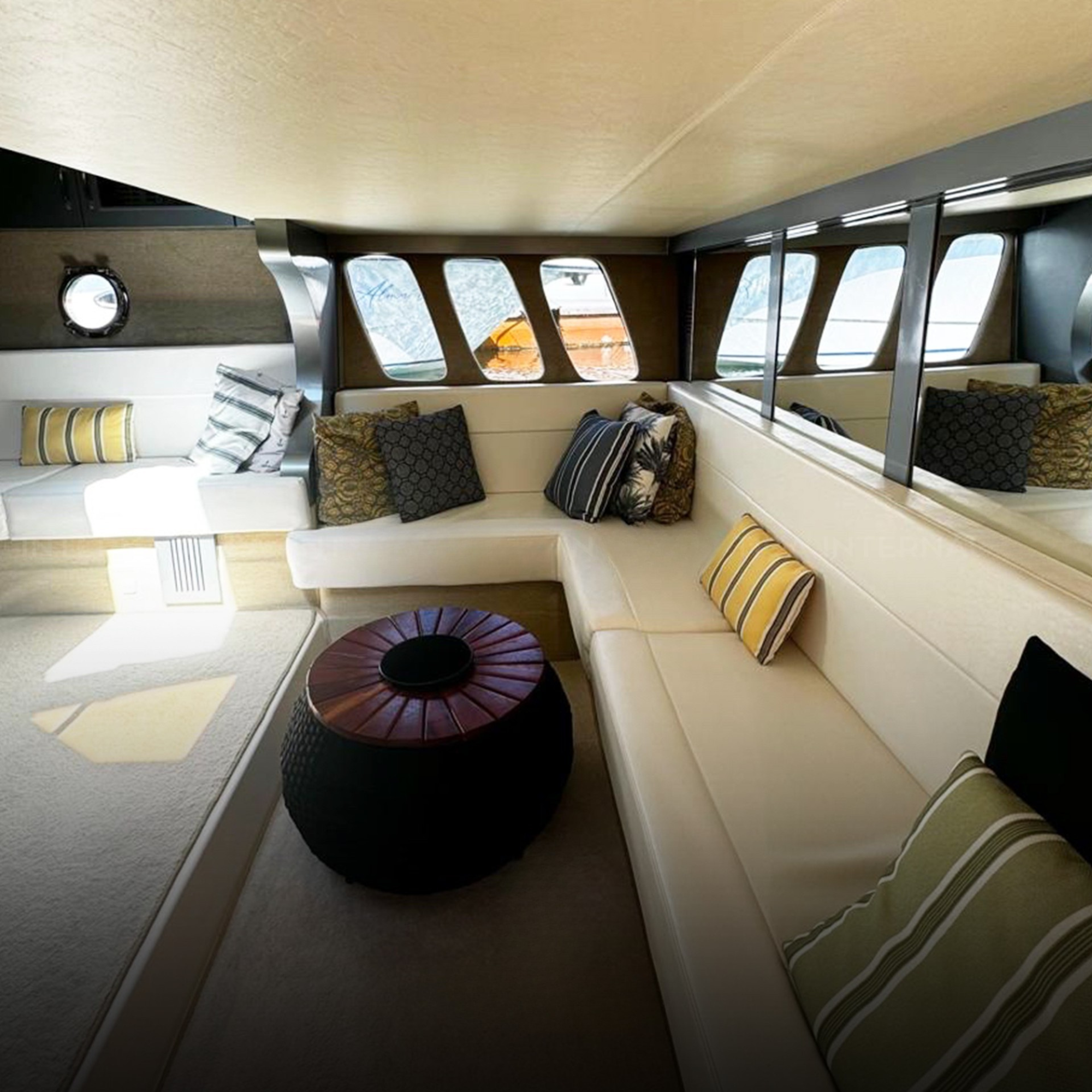 CIMITARRA 56 SUNDECK 2016 - Imagem 9