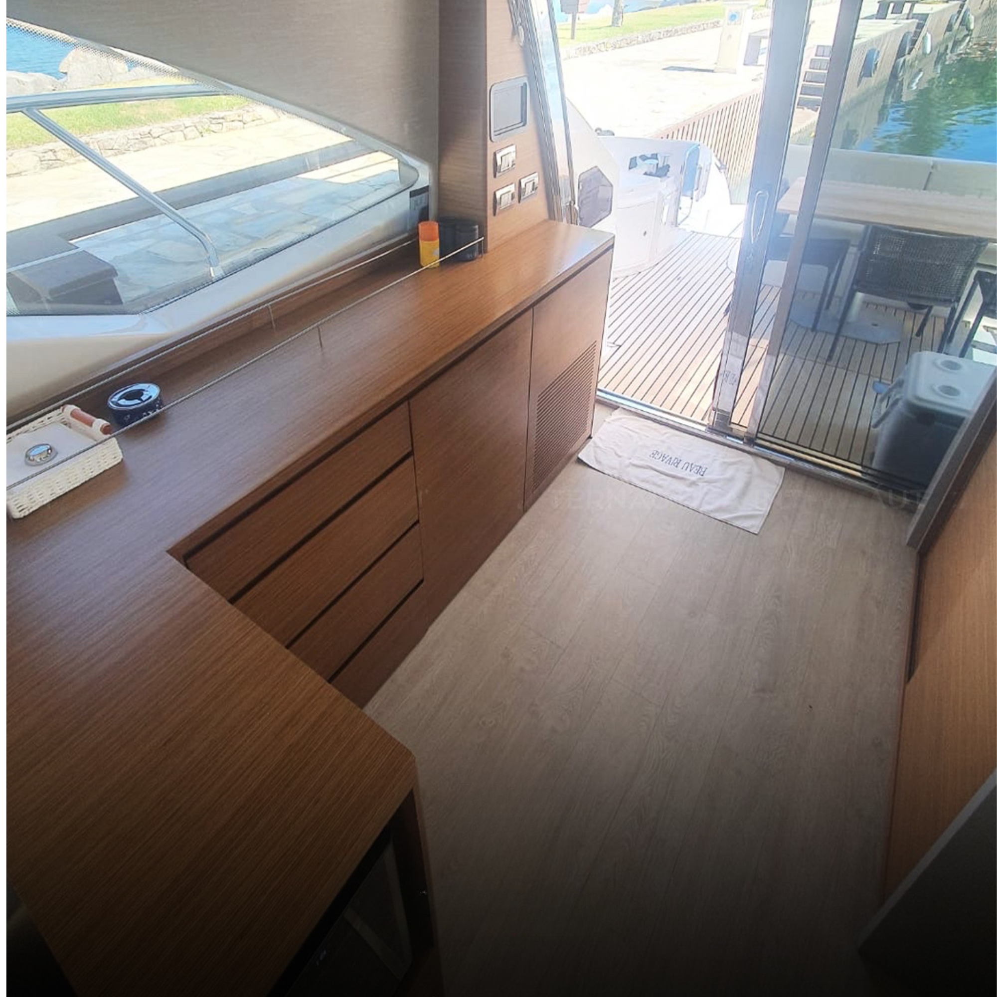 INTERMARINE 60 2015 - Imagem 3