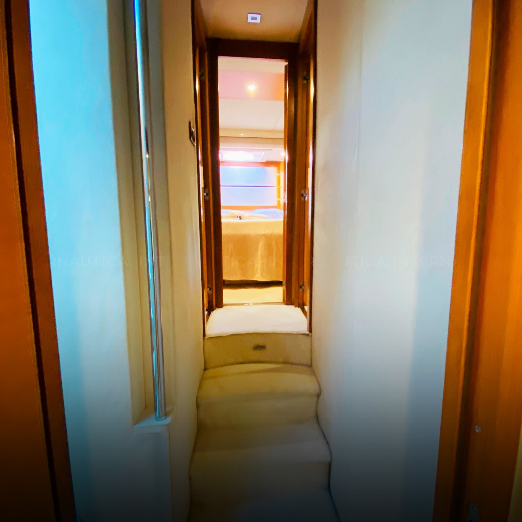 AZIMUT 60 2014 - Imagem 3