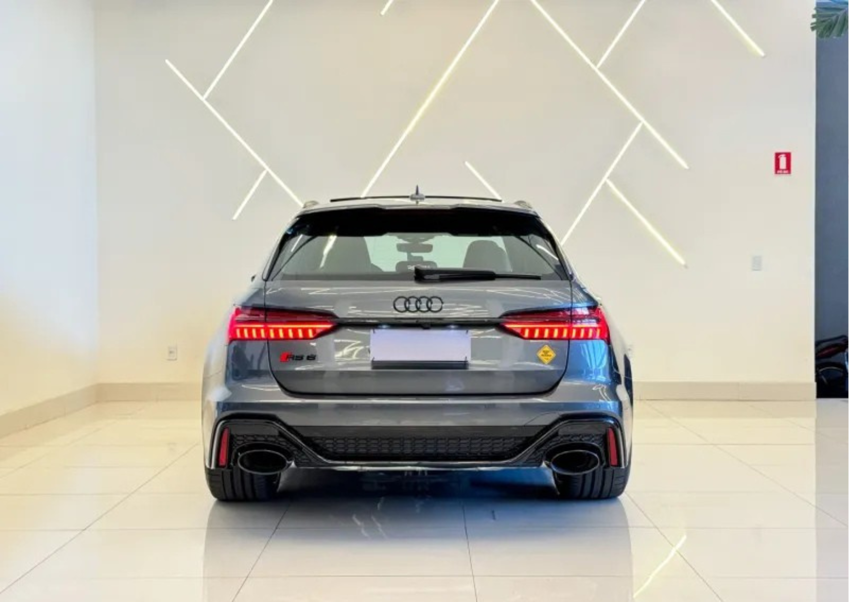 AUDI RS6 2021 - Imagem 7