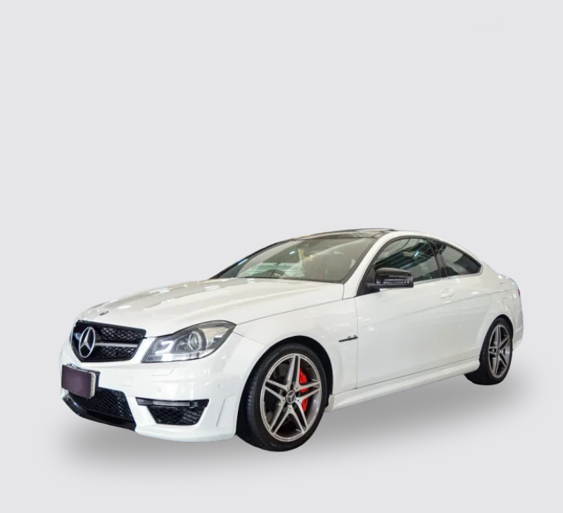 MERCEDES-BENS C63 COUPÉ 2013