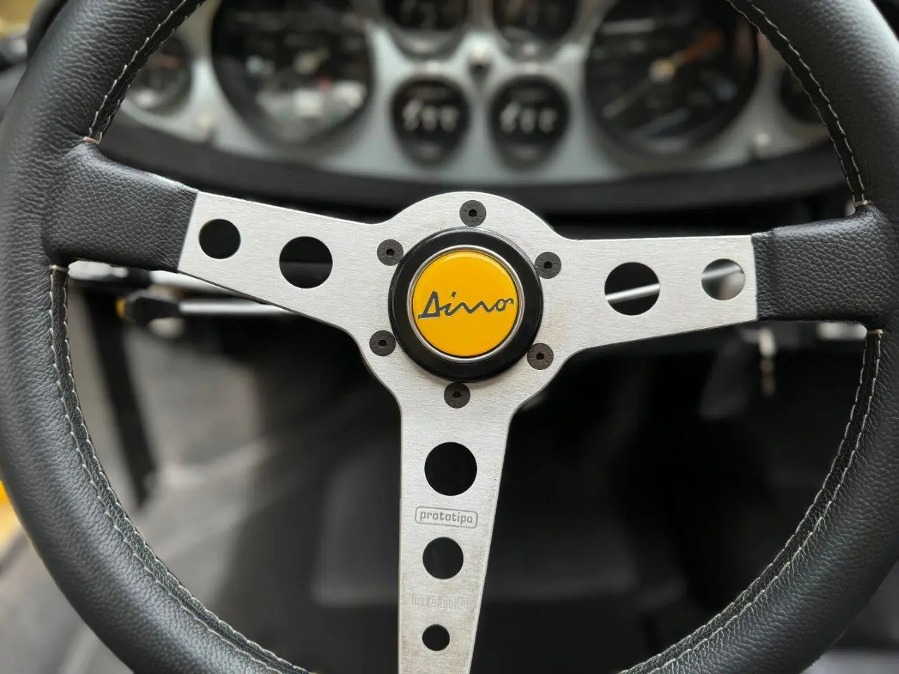 FERRARI DINO 246 GT - 1973 - Imagem 14