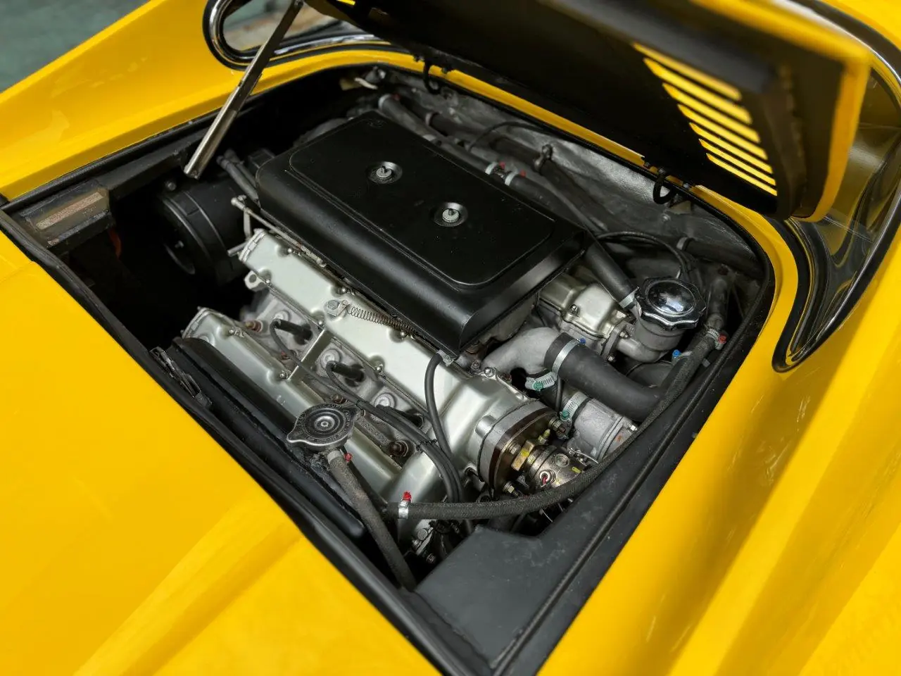 FERRARI DINO 246 GT - 1973 - Imagem 17