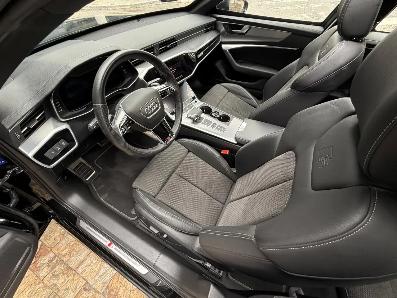 AUDI A6 3.0 55 TFSI PERFORMANCE BLACK - 2021 (BLINDADO) - Imagem 12